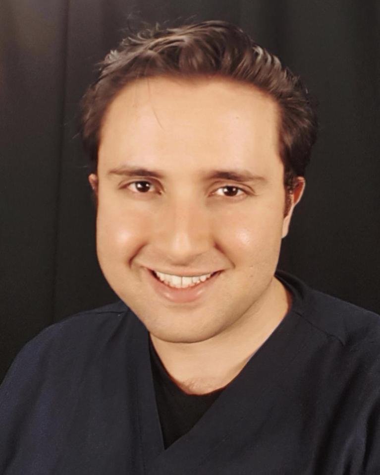 dr. amir kiaee smiles | dentist glenroy